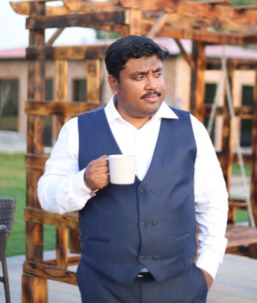 Mr Vignesh Vijayakumar - CEO